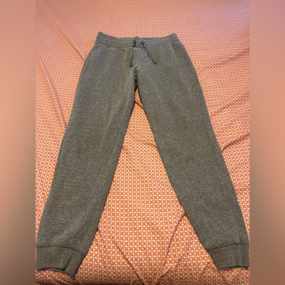 Girls grey sweatpants, size 10/12